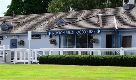 bbc news horse racing results|Newton Abbot: BHA inquiry after four horses die at race meeting.